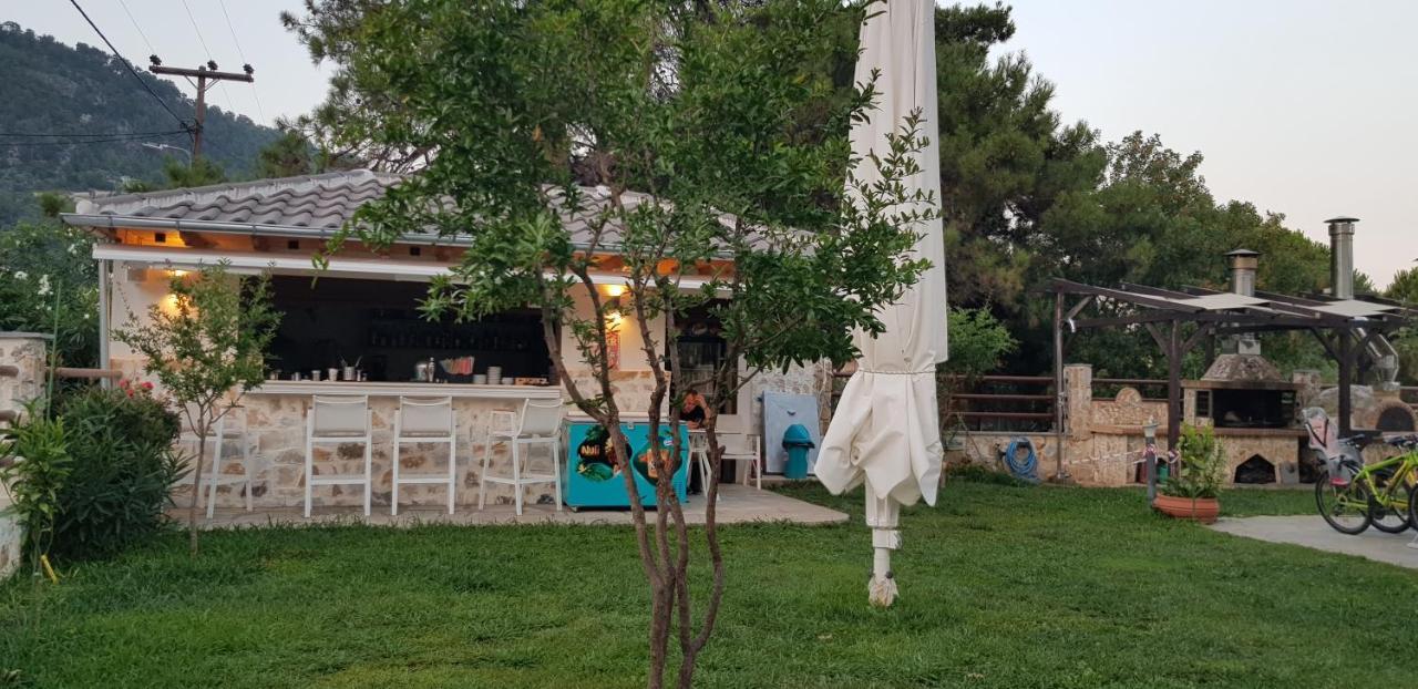 Hatzoudis Luxury Suites Chrysi Ammoudia Exterior photo