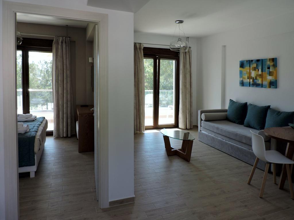 Hatzoudis Luxury Suites Chrysi Ammoudia Exterior photo