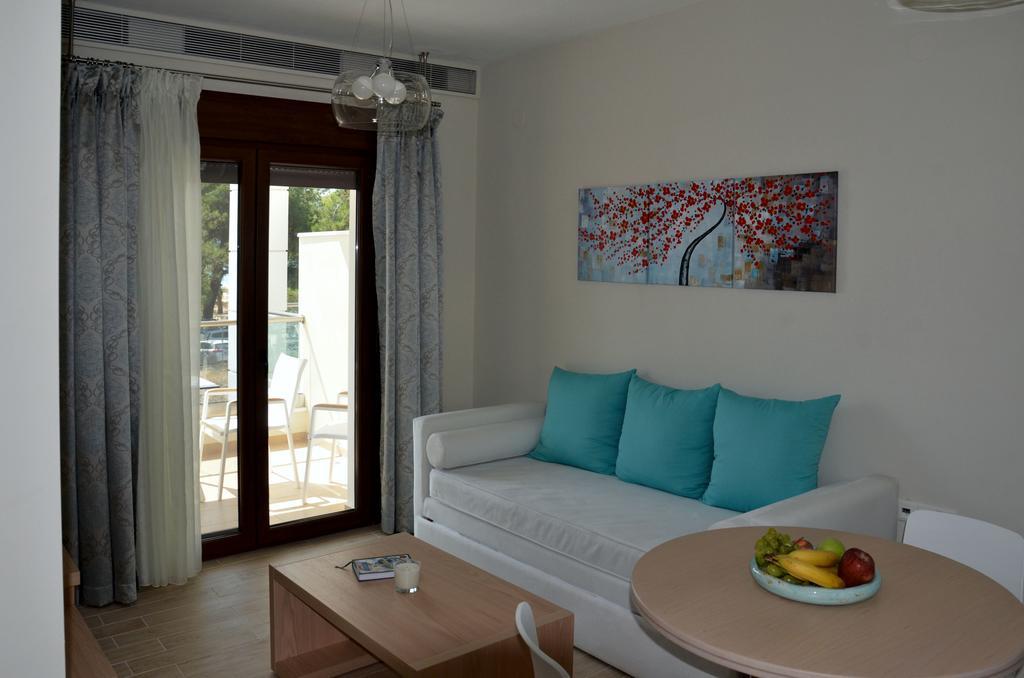Hatzoudis Luxury Suites Chrysi Ammoudia Exterior photo