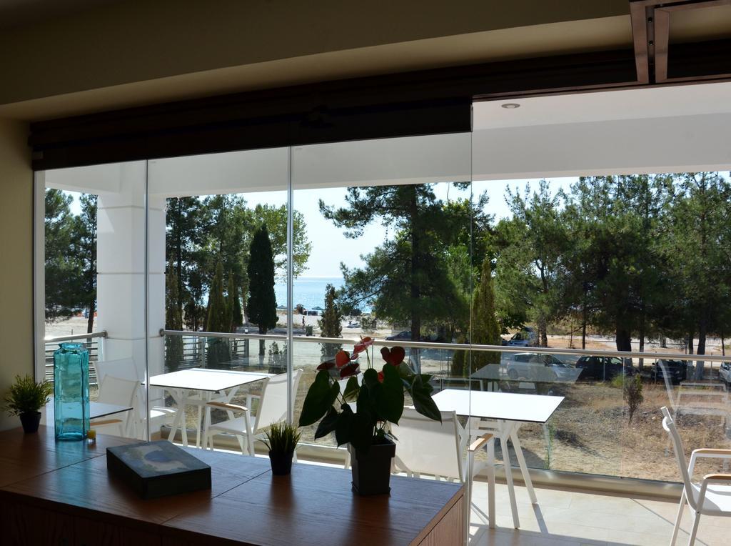 Hatzoudis Luxury Suites Chrysi Ammoudia Exterior photo