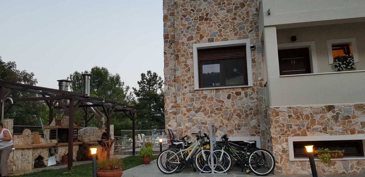 Hatzoudis Luxury Suites Chrysi Ammoudia Exterior photo