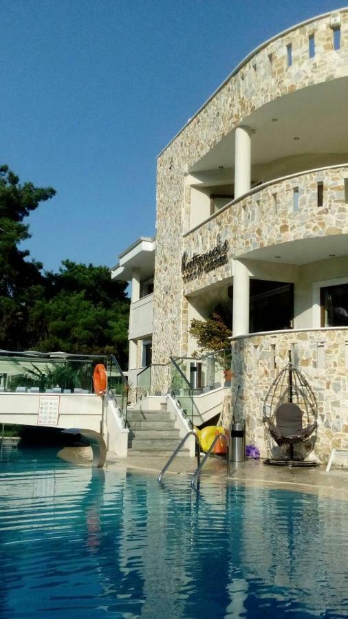 Hatzoudis Luxury Suites Chrysi Ammoudia Exterior photo
